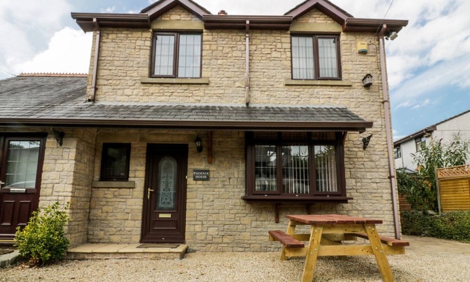 St. Blazey House | PHOENIX HOUSE, pet friendly in St Blazey