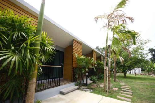 Thep Kasattri Hotel | Phumi Resort