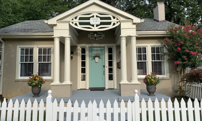 Murfreesboro Cottage | Picket Fence Cottage~ walk to MTSU and the downtown square!