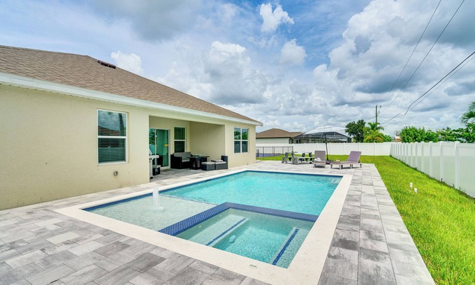 Mariner House | Pickleball Court, Saltwater Pool: Cape Coral Home!