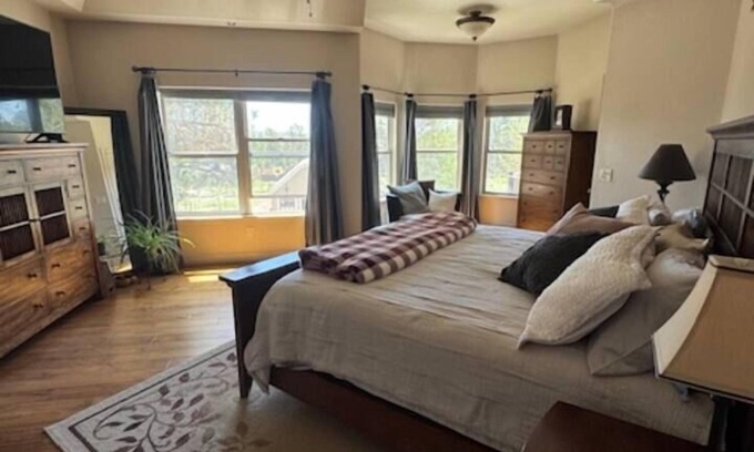 Colorado Springs House | Pickleball, Movie Theater, Family Resort Sleeps 14