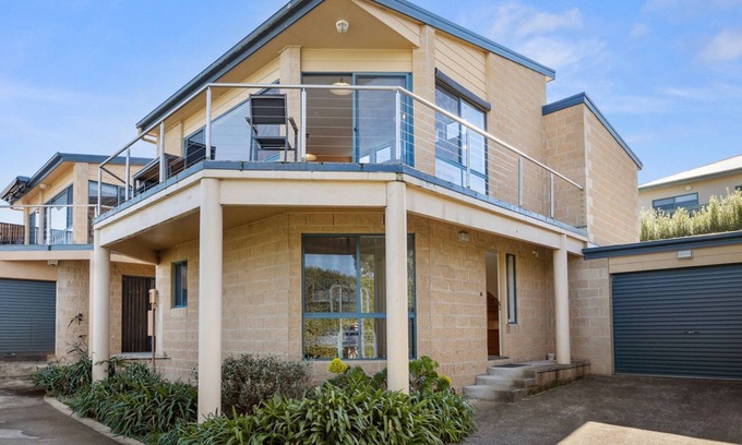 Inverloch House | Picture Perfect on Pier