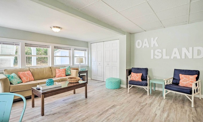Tranquil Harbour House | Picturesque Duplex Unit, 1/2 Mi to the Beach!