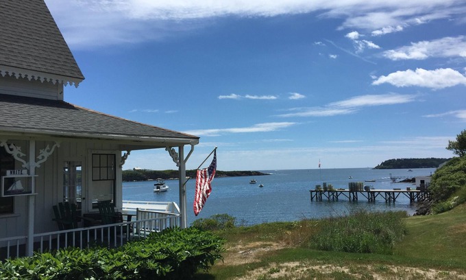 Mid-Coast and Islands Cottage | Picturesque Victorian Cottage on Merriconeag Sound