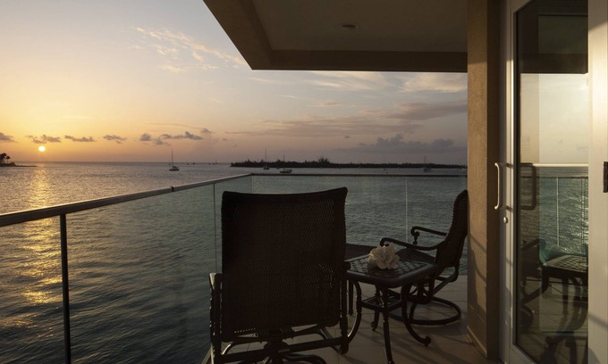 Historic Seaport Resort | Pier House Resort & Spa
