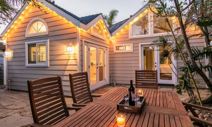 Pierpont Bay House | Pierpont Beach Ventura GEM Sleeps 6 Family Friendly-2 Min Walk to the Beach!