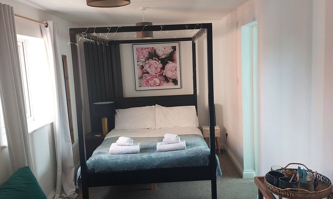 Glastonbury House | Pilgrims of the Goddess - Room 4