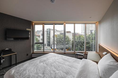 Mapo Hotel | Pillowsopher Hongdae
