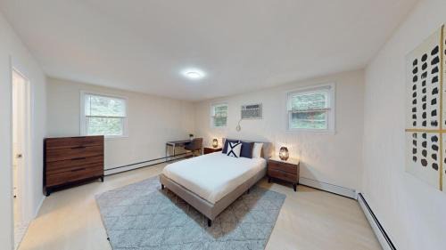 Newark Apartment | Pine Brook 804 I Pool Gym I Free Parking !