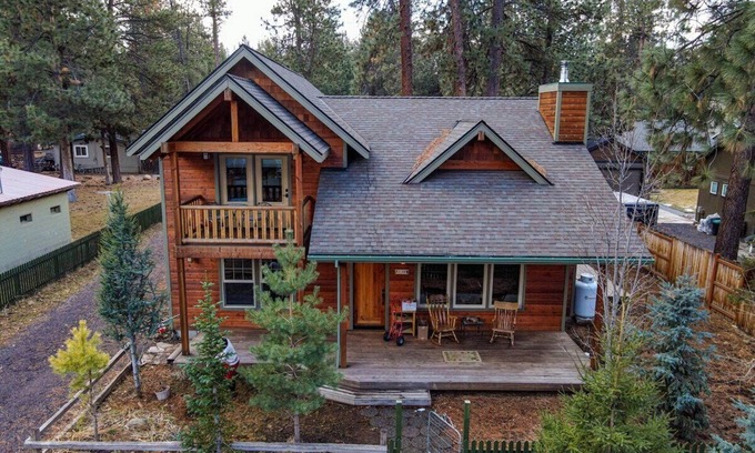Sisters House | Pine Grove Home in Sisters