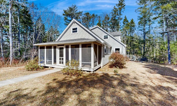 West Boothbay Harbor House | Pine Ledge
