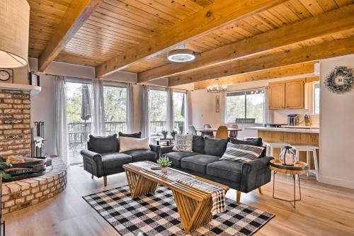 Groveland House | Pine Mountain Lake Cabin with Grill!