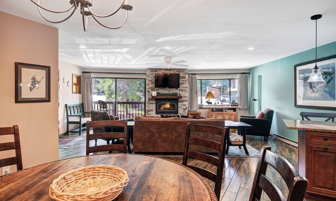 Historic District Condo | Pine Ridge Ski-In | Walk to Pool, Hot Tub & Main St