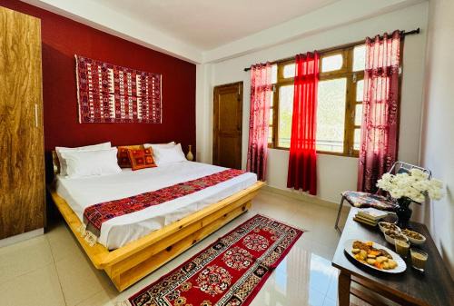 Kalpa House | Pine View Retreat Homestay