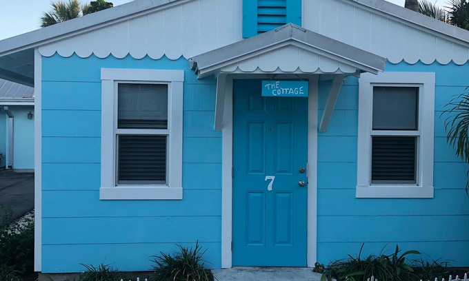Jensen Beach Cottage | Pineapple Pickers Cottage