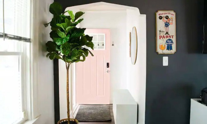 Fifth Ward House | Pink Door Place with fenced yard in a walkable area & 2 miles from Fiserv Forum