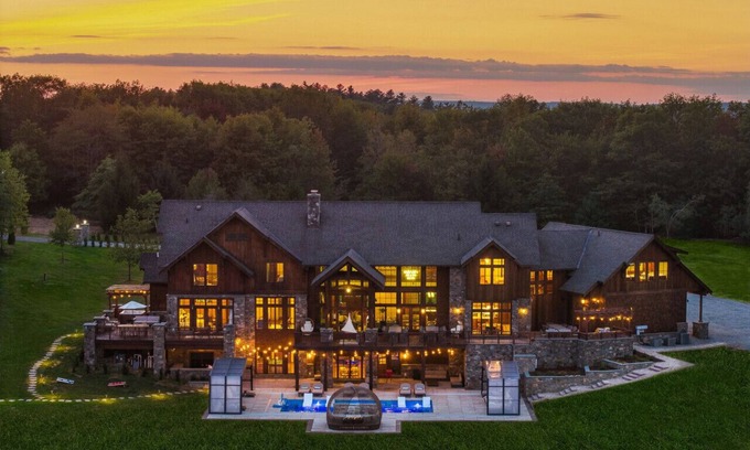 Middletown Villa | Pinnacle Pointe by Relaxtay | 600-Acre Private Luxury Estate with Spa, Pool, Theater & Lake