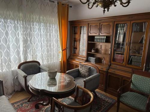 Lugo Apartment | Piso amplio y confortable en Ramon Ferreiro