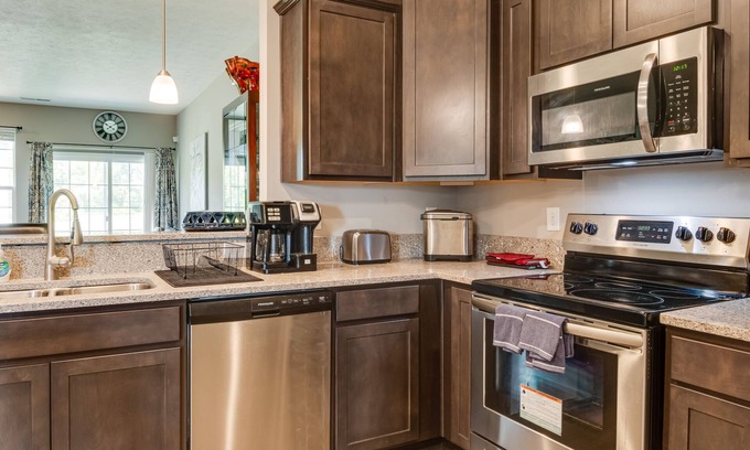 Plainfield Cottage | Plainfield Vacation Rental ~ 13 Mi to Indianapolis