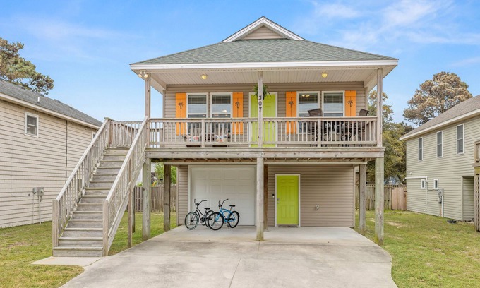 Kill Devil Hills House | Plan your OBX trip - prime Kill Devil Hills location!