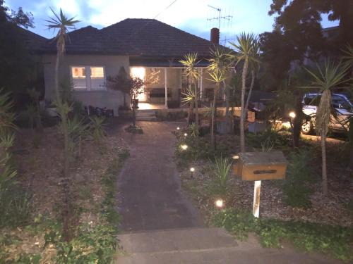 West Bathurst House | Plantation House Bathurst 109 Mitre st