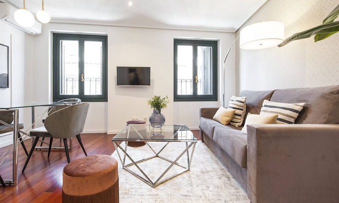 Malasana Apartment | Plaza España VII- Central apartment perfect for visiting Madrid