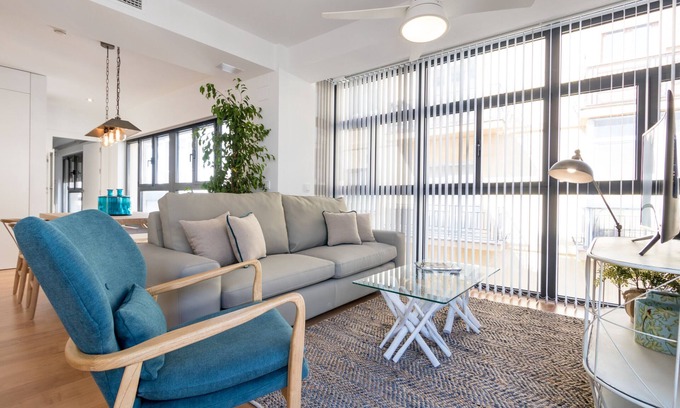 Central District Apartment | Plaza Nueva Deluxe 4