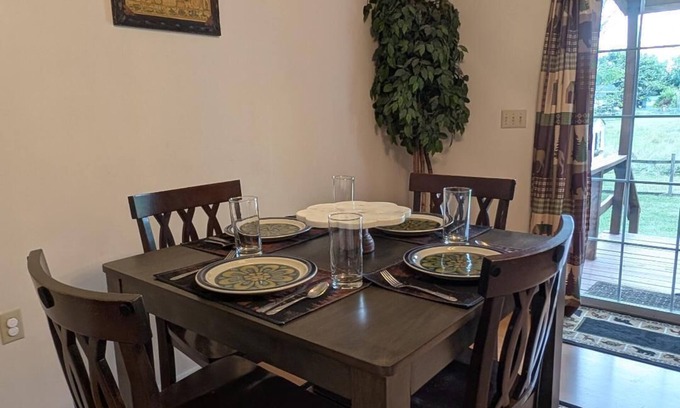 Martinsburg House | Pleasant 3-bedroom house with AC in Martinsburg