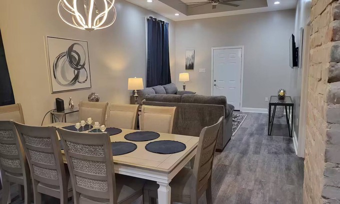 Mid-City House | Pleasant 5-bedroom house with AC in vibrant New Orleans