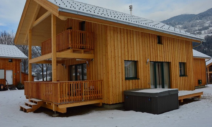 Sankt Lorenzen ob Murau Ski Chalet | Pleasant chalet with indoor hot tub