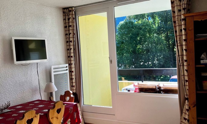 Les Carroz-d'Araches Apartment | Pleasant Savoyard resort studio