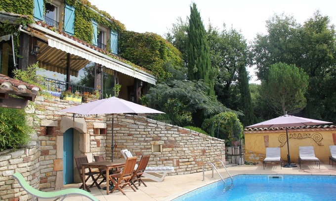 Lamagdelaine House | PLEASANT SOUTH-FACING VILLA.