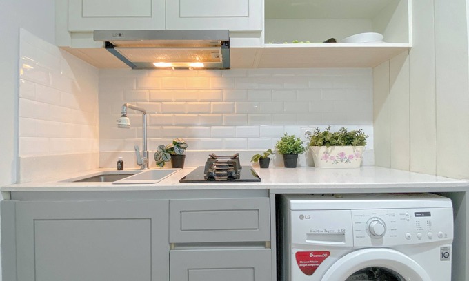 Pantai Indah Kapuk Apartment | Pleasant Studio Room At Gold Coast Apartment