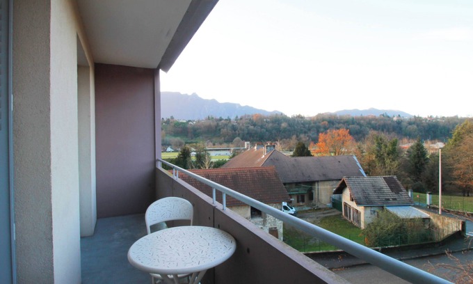 Aix-les-Bains Apartment | Pleasant T3 near the Thermes de Marlioz