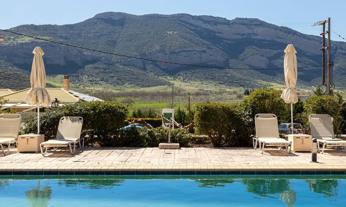 Kylini Apartment | Pleiades Jewel Maia - Corinthos Pool Bliss