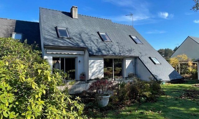 Pleuven House | Pleuven, 5 min from Fouesnant and Quimper, large 3 stars house in a quiet area