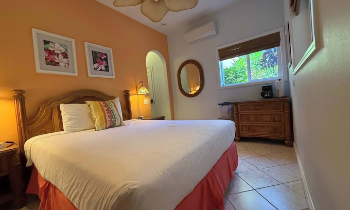 Kahana Bed & Breakfast | Plumeria Ensuite | Peaceful Ocean Retreat | Steps to Beach B&B w Breakfast, BBQ