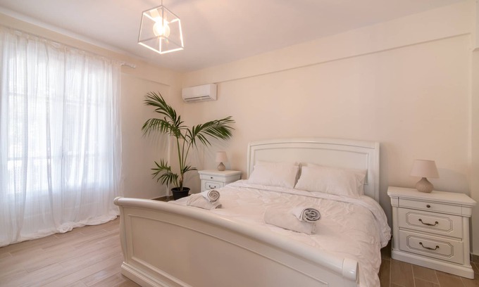 Pantokratoras Villa | Pnoé Luxury Villa