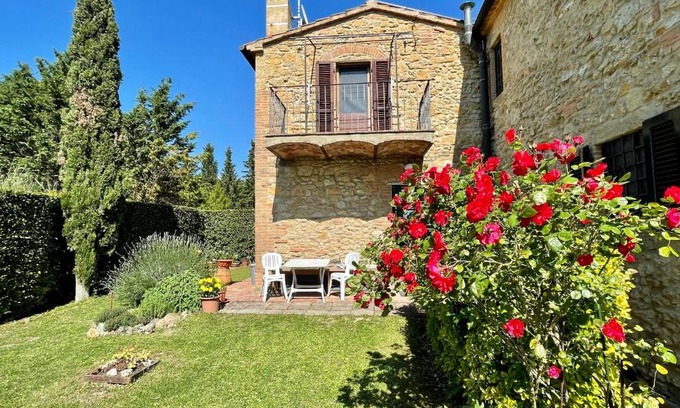 Guardistallo Apartment | Podere Morena with sea view, private garden, by ToscanaTour Luca