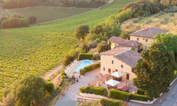 Tavarnelle Val di Pesa Apartment | Podere Vergianoni immerso nelChianti con piscina