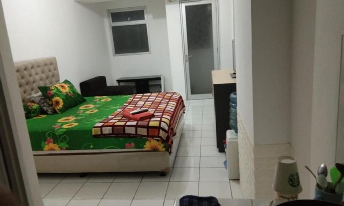 Depok Apartment | Podomoro Golf View Rendi Room