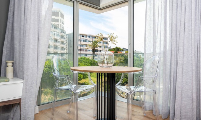 Green Point Apartment | Point Break | Table Mountain Views | Pool