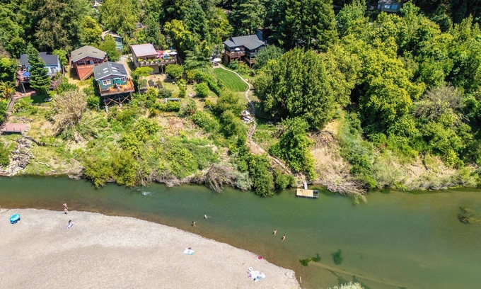 Hacienda House | Point of View~NEW Stunning Epic Home! Private Dock! w/Hot Tub, Pups, WiFi