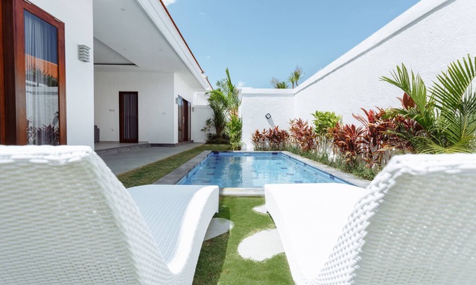 Padonan Villa | Polo Villa in Changu with Pool