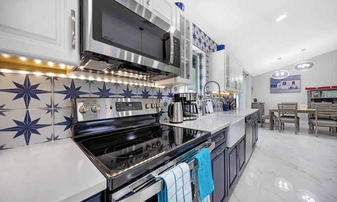 Pompano Beach House | Pompano Beach Perfection: Elegant 4BDR House in the Heart of Entertainment