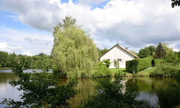 La Guiche House | Pond County - LA GUICHE