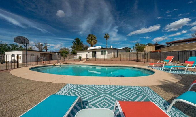 Tucson House | Pool /3 BR 3 BA/Fenced/Hot Tub/Huge Yard