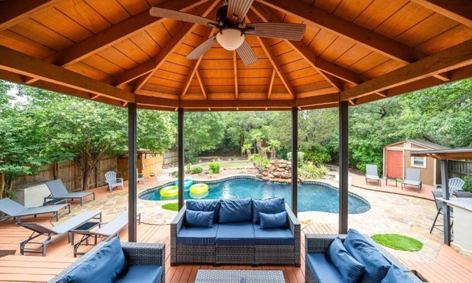 Wetmore Villa | Pool, Games & BBQ Luxury Texas Home 4 bedroom