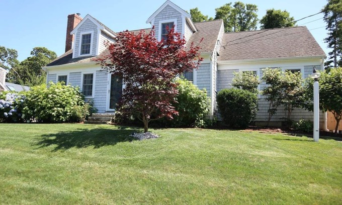 Brewster House | Pool, Hot Tub Serene Private Back Yard 1/4 Mile to Ellis Landing Beach (2387)
