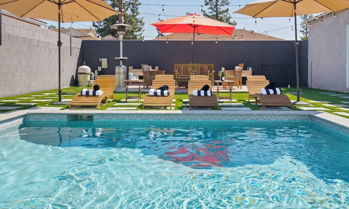 Inglewood House | Pool House Retreat near LAX, SoFi, DTLA & Beaches